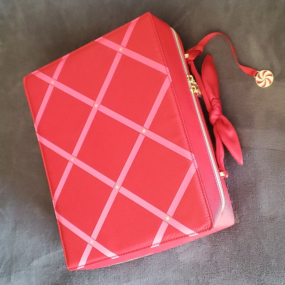 Estee Lauder Make Up Case